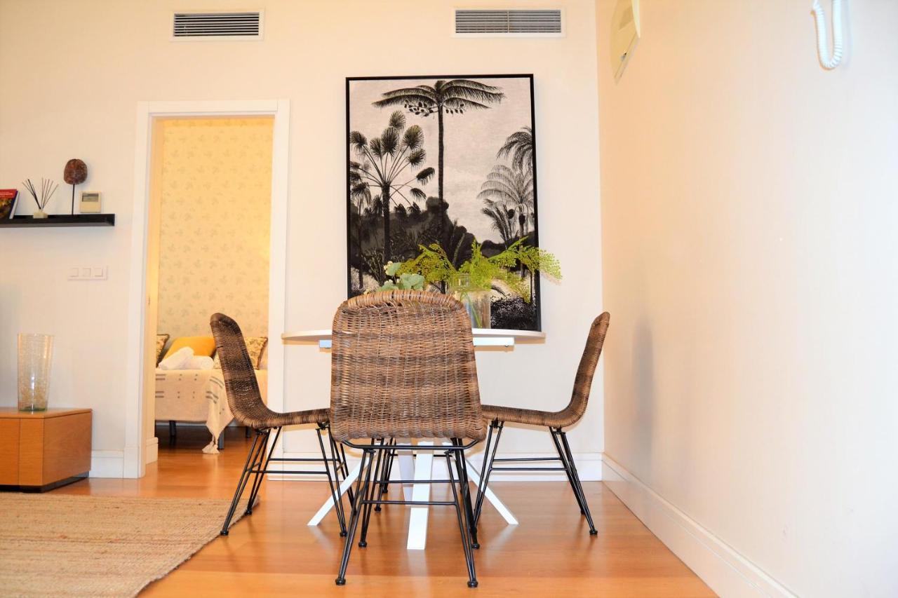 Coqueto Apartamento Junto A La Catedral De Malaga. Apartment Bagian luar foto