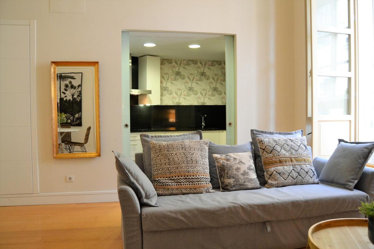 Coqueto Apartamento Junto A La Catedral De Malaga. Apartment Bagian luar foto