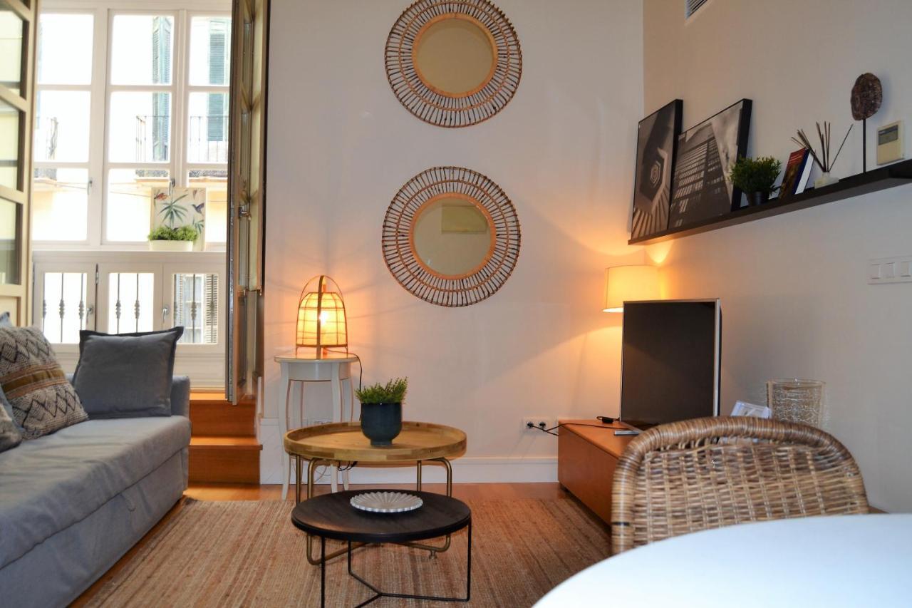 Coqueto Apartamento Junto A La Catedral De Malaga. Apartment Bagian luar foto