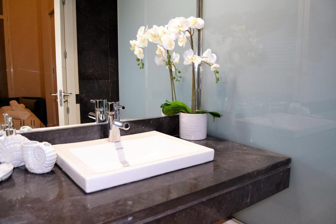 Coqueto Apartamento Junto A La Catedral De Malaga. Apartment Bagian luar foto